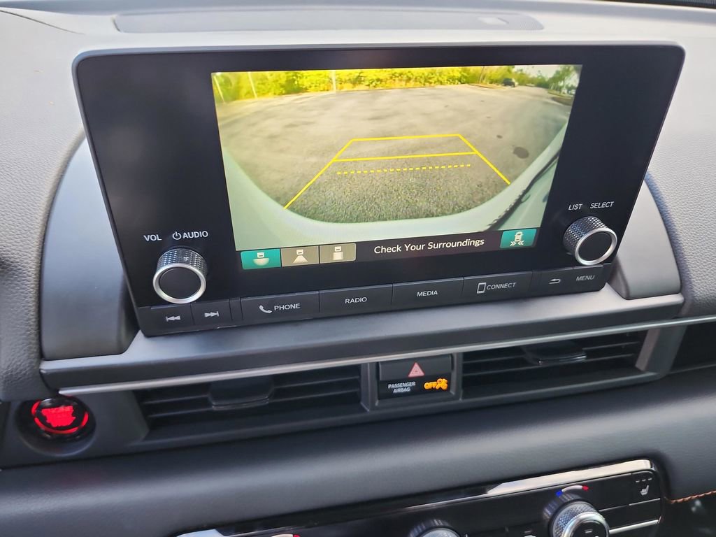 Used 2025 Honda Pilot Sport image 25
