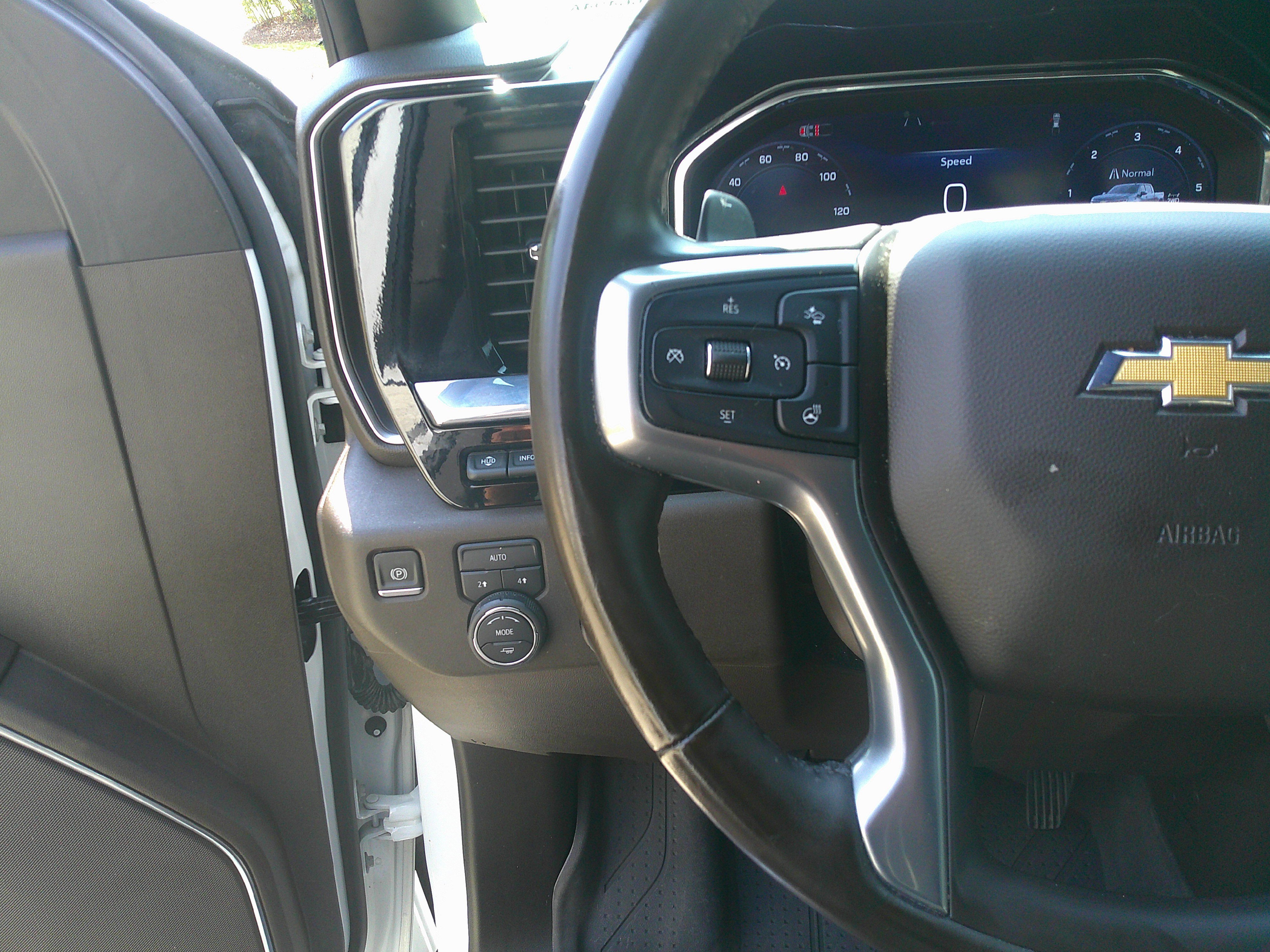 Used 2024 Chevrolet Silverado 1500 LTZ w/ Technology Package image 20
