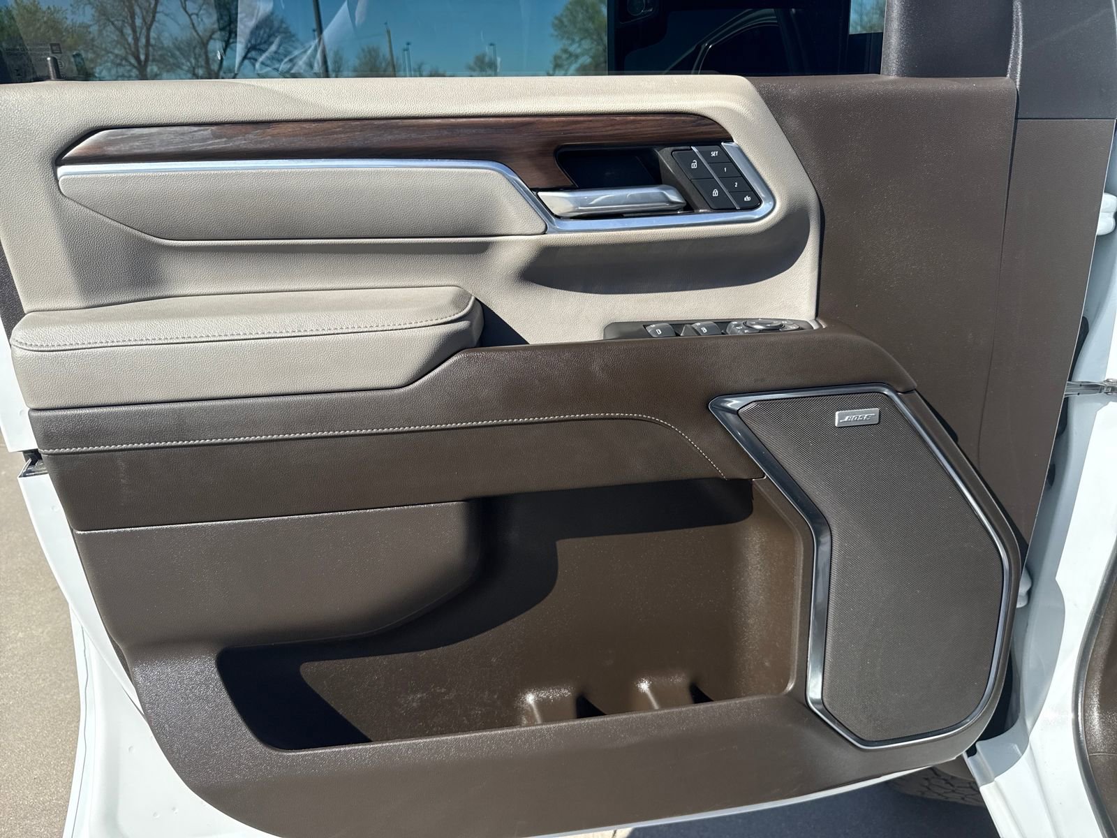 Used 2024 GMC Sierra 2500 SLT w/ SLT Premium Package image 21