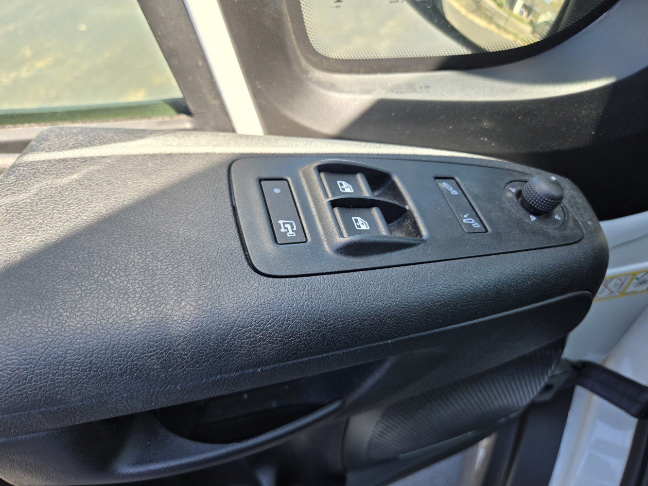 Used 2025 RAM ProMaster 2500 w/ Convenience Group FWD image 29