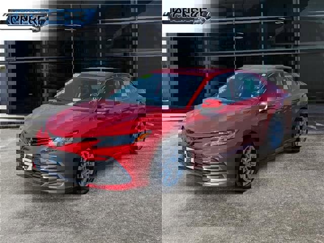 Used 2023 Toyota Camry LE image 1