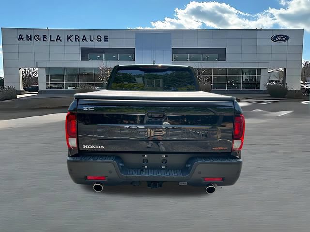 Used 2025 Honda Ridgeline TrailSport image 7