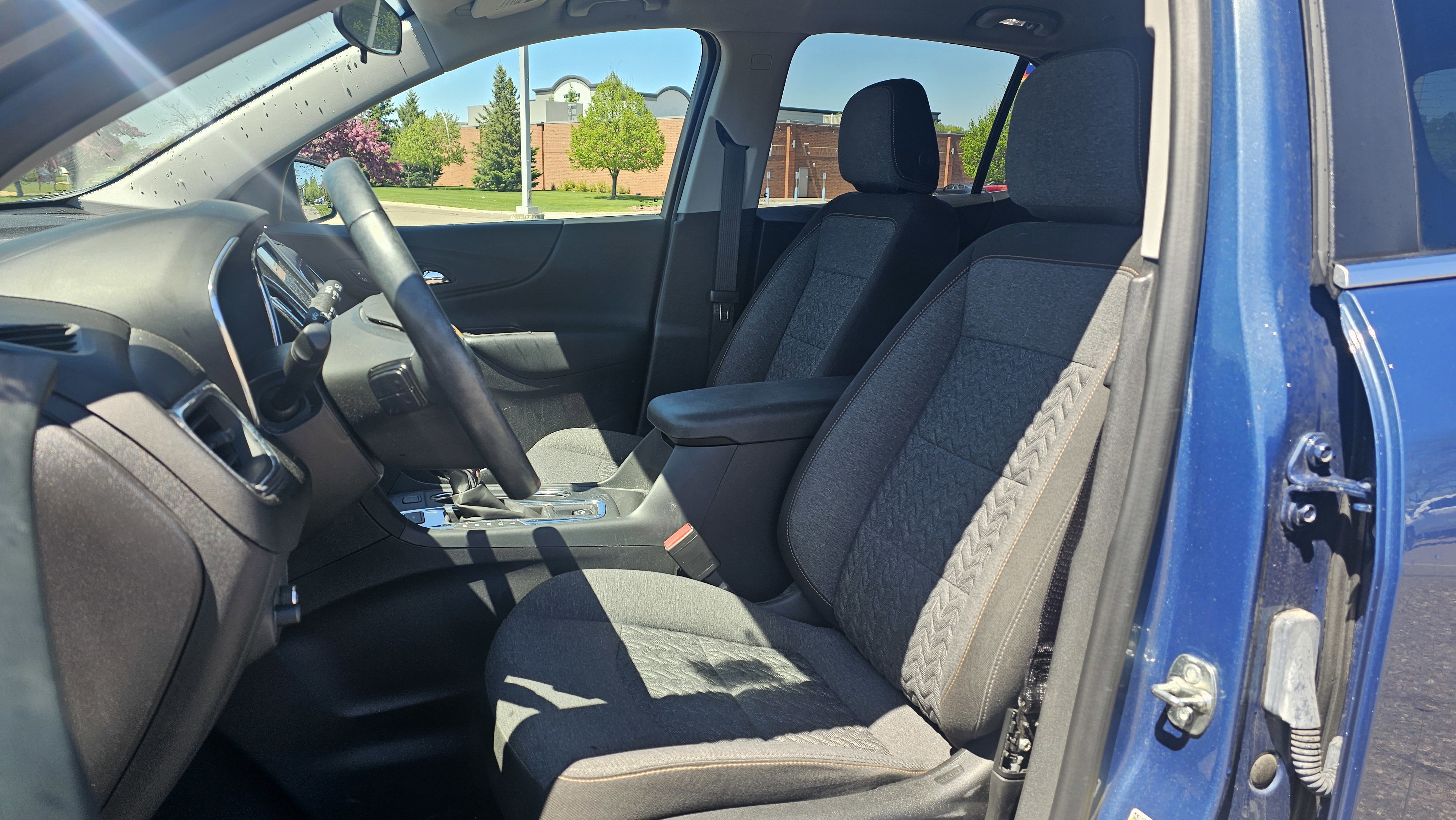 Used 2024 Chevrolet Equinox LT AWD/4WD image 6