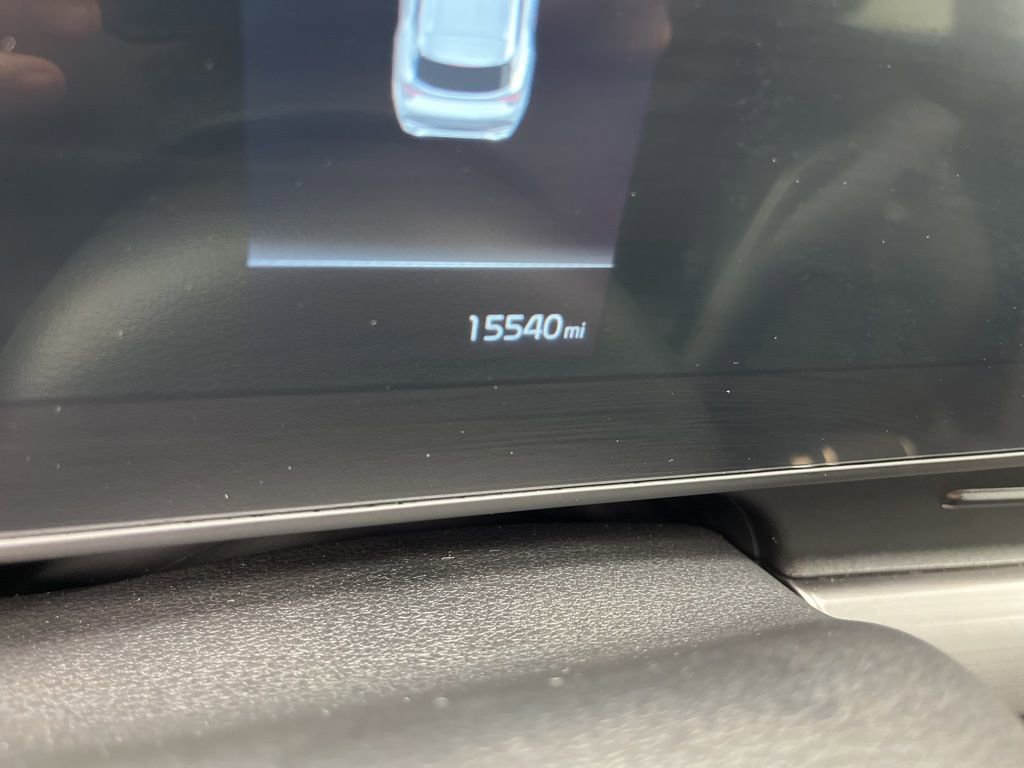 Used 2024 Kia Sportage EX image 11