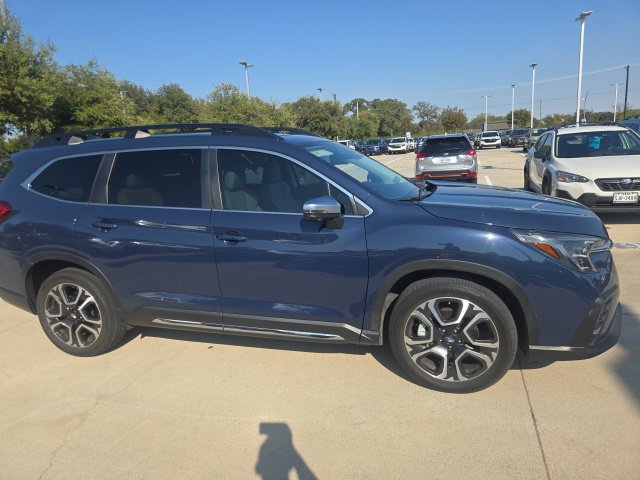 Used 2023 Subaru Ascent Limited w/ Technology Package AWD/4WD image 2