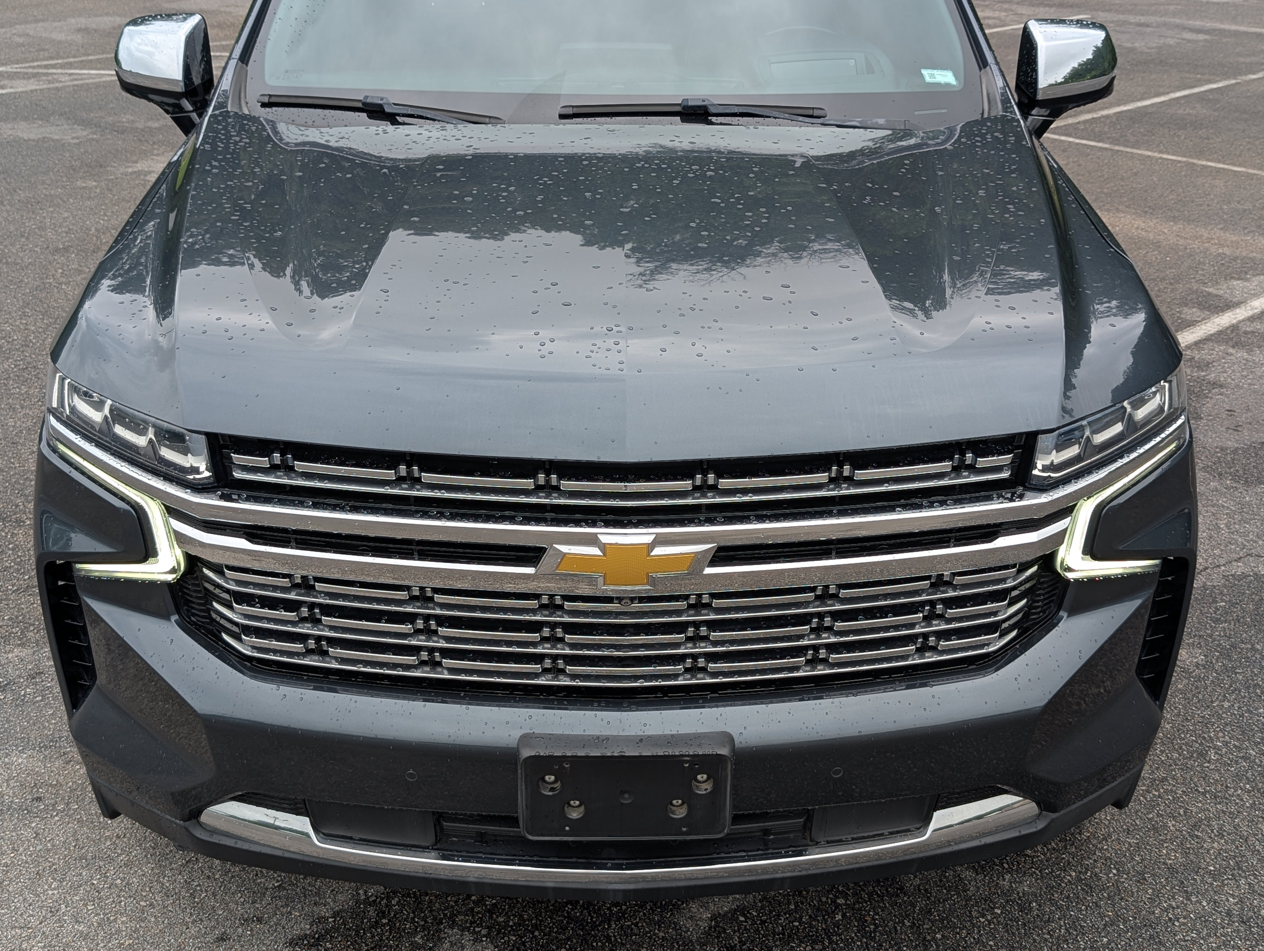 Used 2021 Chevrolet Suburban Premier w/ Premium Package 2 RWD image 12