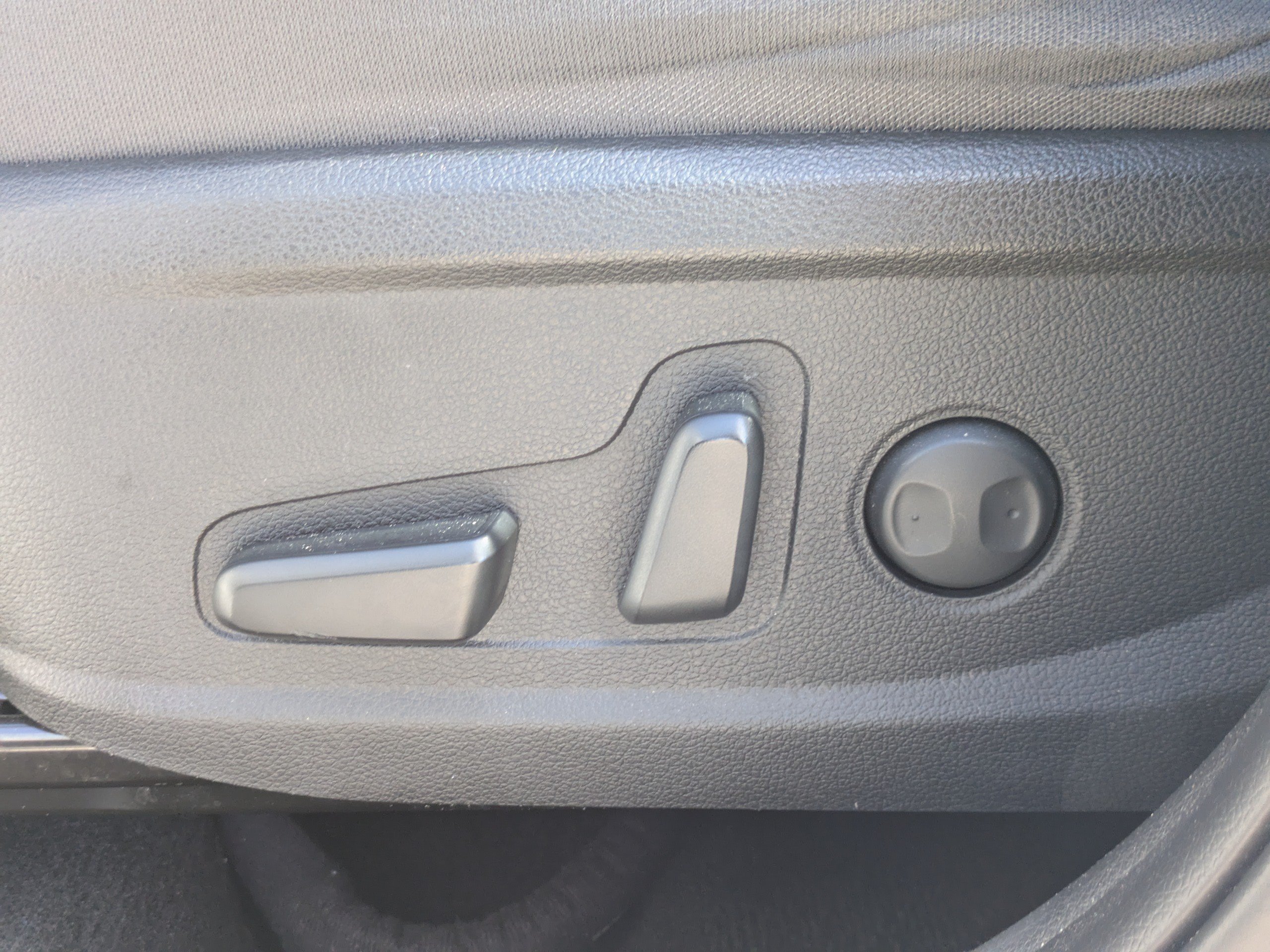 Used 2022 Hyundai Santa Fe SEL w/ Convenience Package FWD image 19