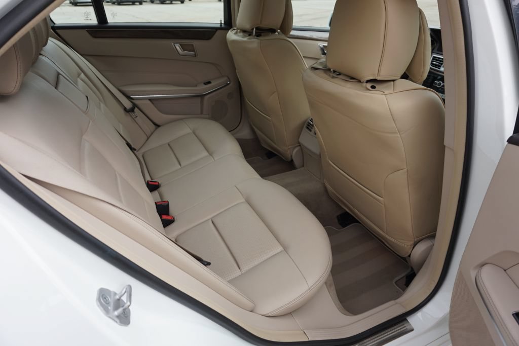 Used 2015 Mercedes-Benz E 350 Sedan image 24