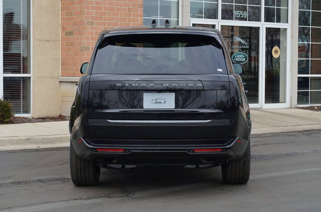 Used 2026 Land Rover Range Rover SE AWD/4WD image 5