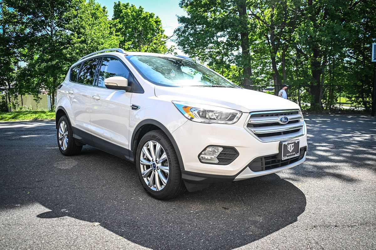 Used 2017 Ford Escape Titanium AWD/4WD image 6