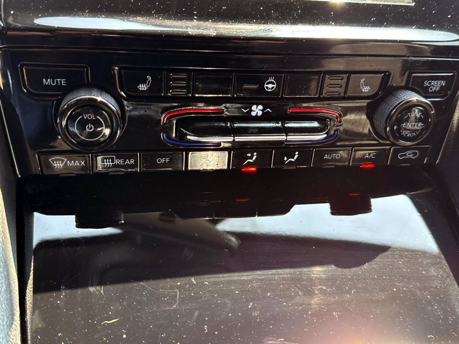 Used 2022 Jeep Grand Cherokee Altitude image 19