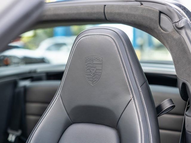 Certified 2022 Porsche 911 Targa 4S w/ Premium Package image 46