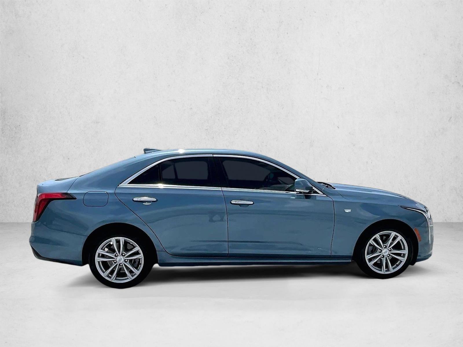 Used 2023 Cadillac CT4 Luxury RWD image 5