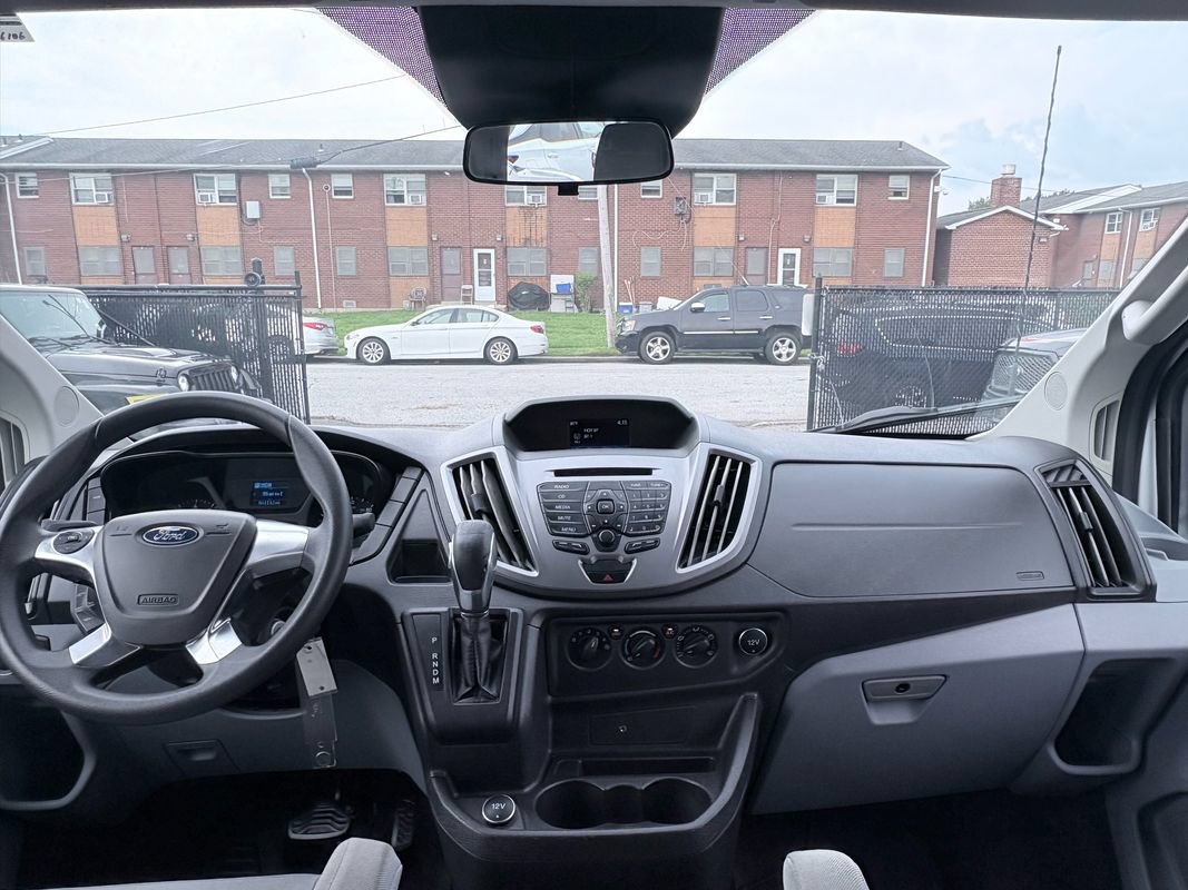 Used 2019 Ford Transit 350 XLT RWD image 19