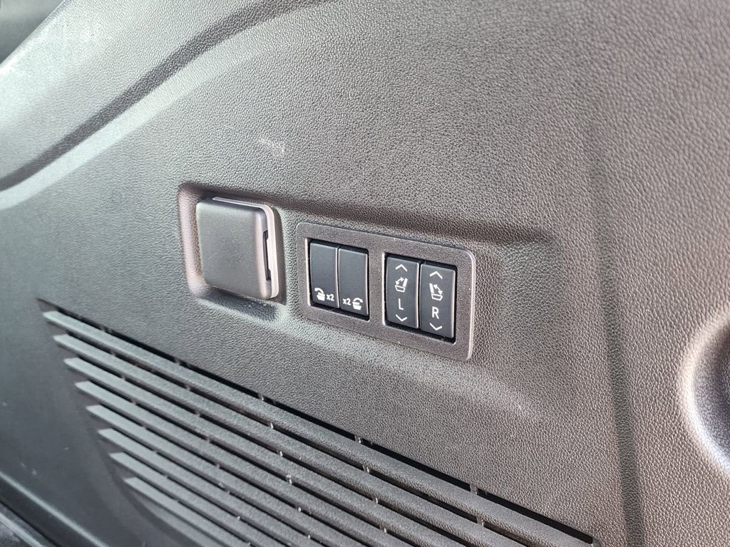 New 2026 GMC Yukon XL Elevation image 51