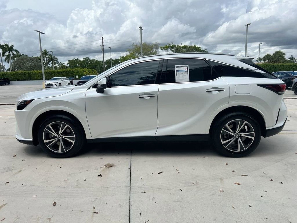 Certified 2025 Lexus RX 350h AWD/4WD image 4