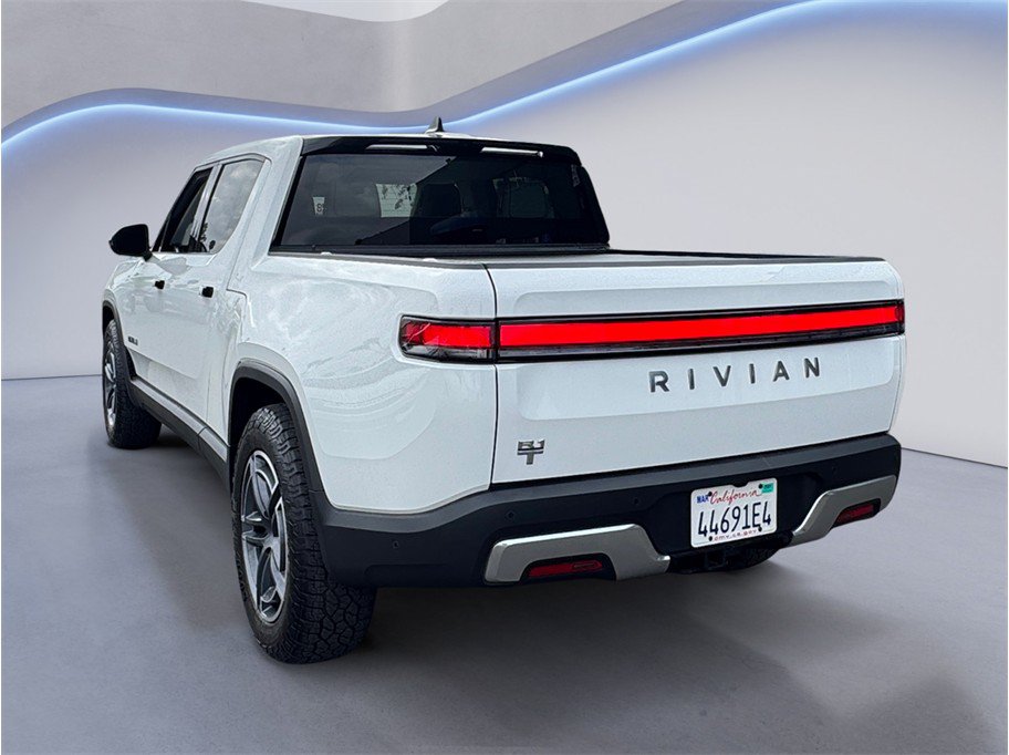 Used 2025 Rivian R1T Adventure Dual AWD/4WD image 4