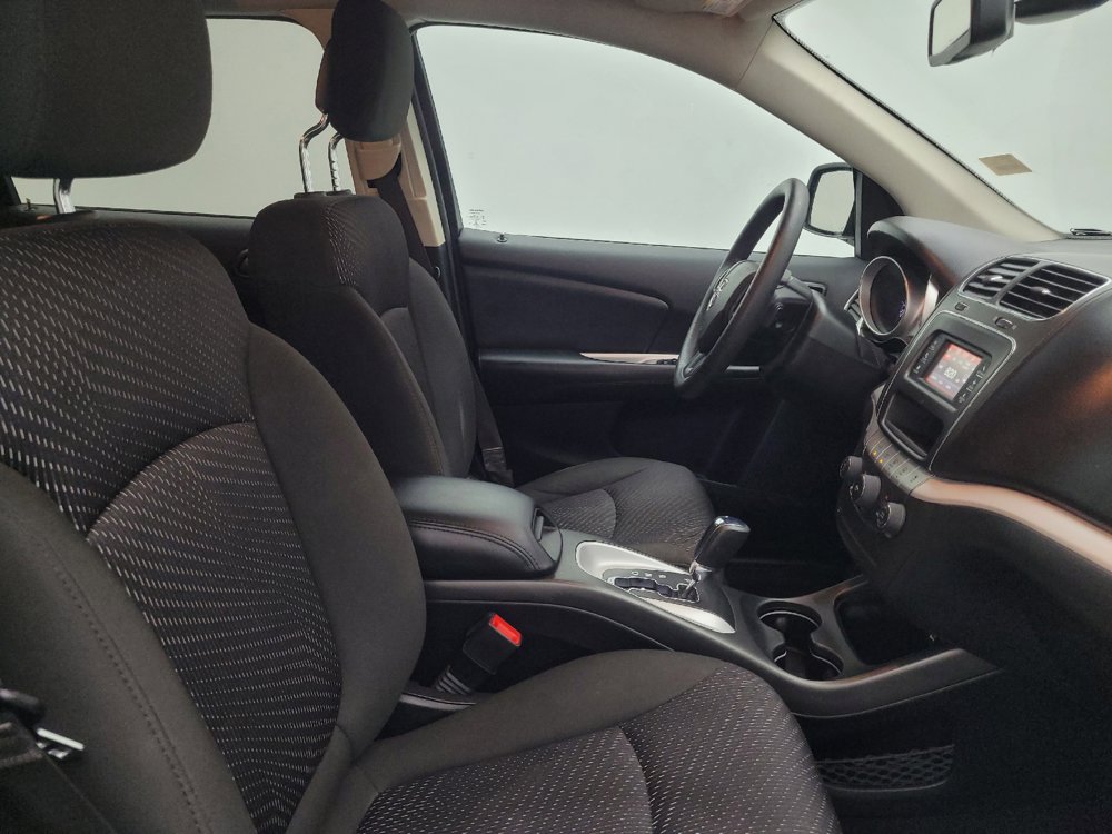 Used 2020 Dodge Journey SE FWD image 21