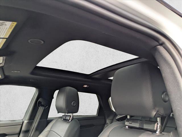 Used 2024 Land Rover Range Rover Evoque S image 16