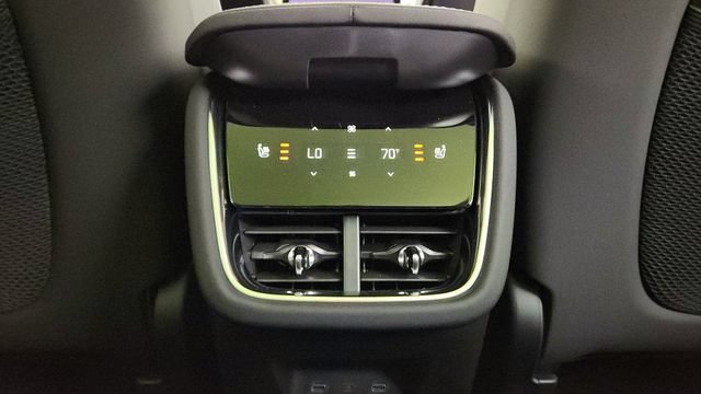 New 2026 Volvo EX90 Ultra AWD/4WD image 30