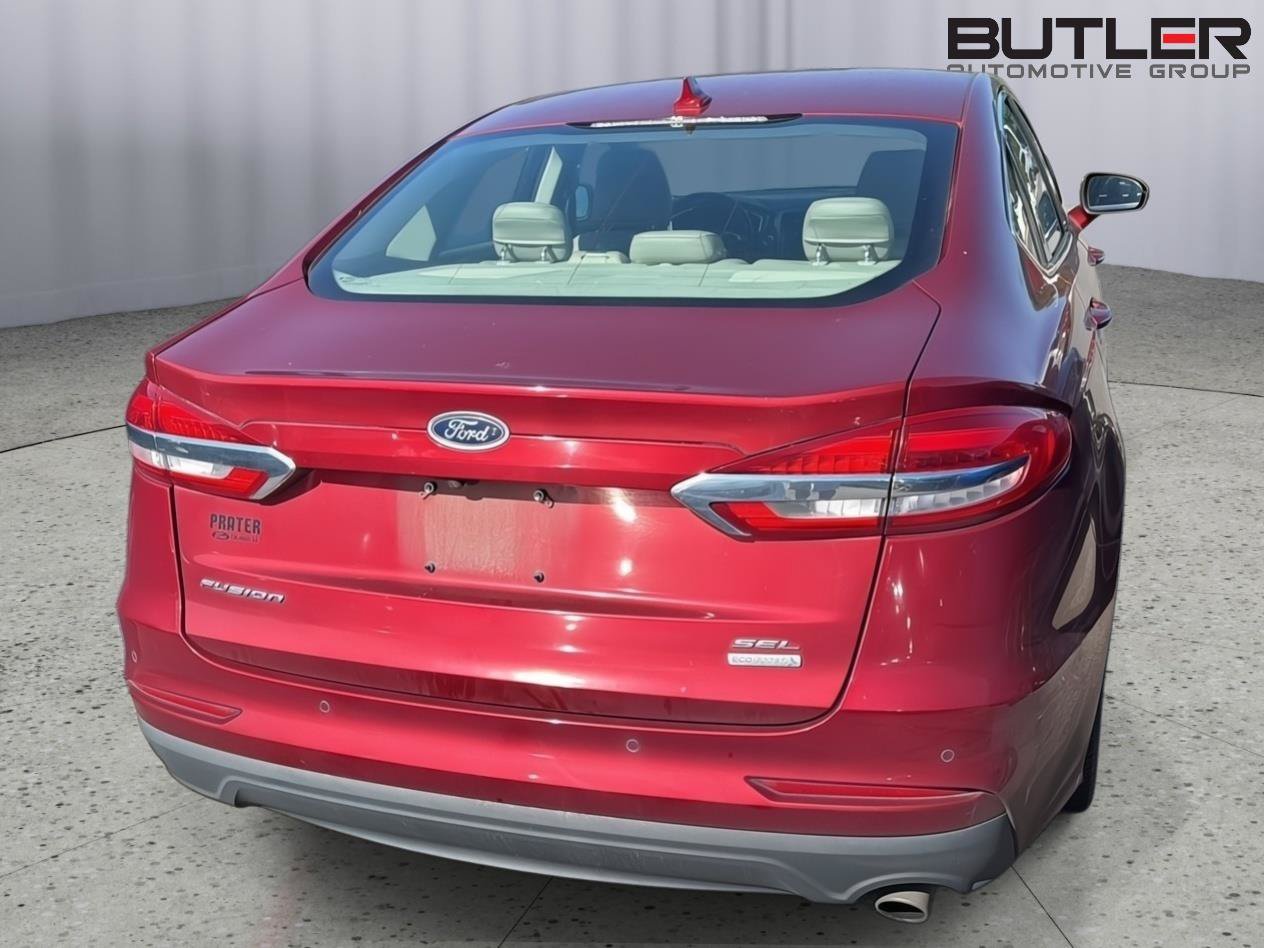 Used 2019 Ford Fusion SEL FWD image 9