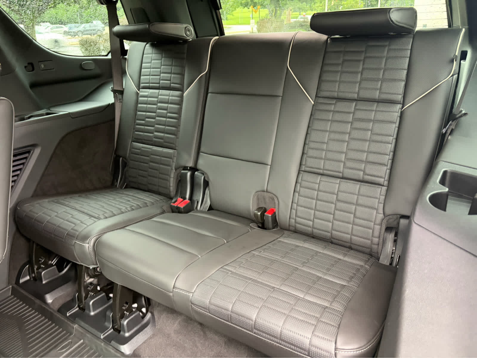 Certified 2026 Cadillac Escalade V w/ LPO, ONYX Package AWD/4WD image 10