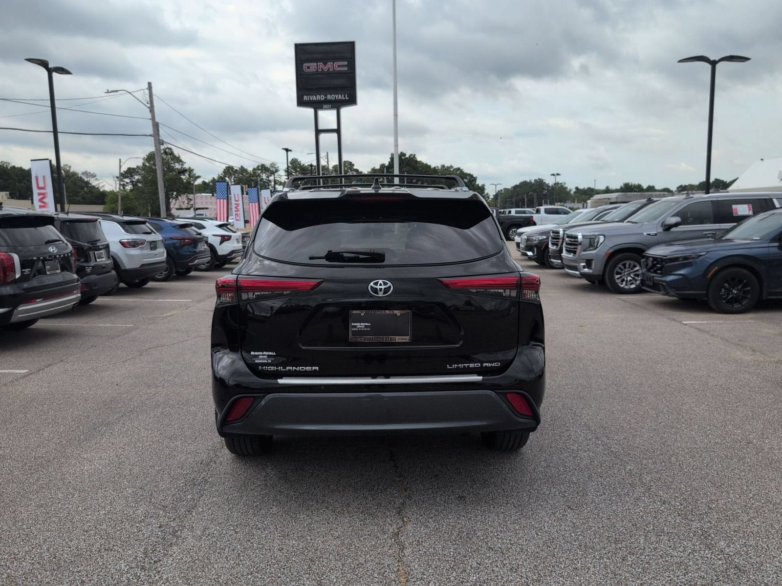 Used 2022 Toyota Highlander Limited AWD/4WD image 5