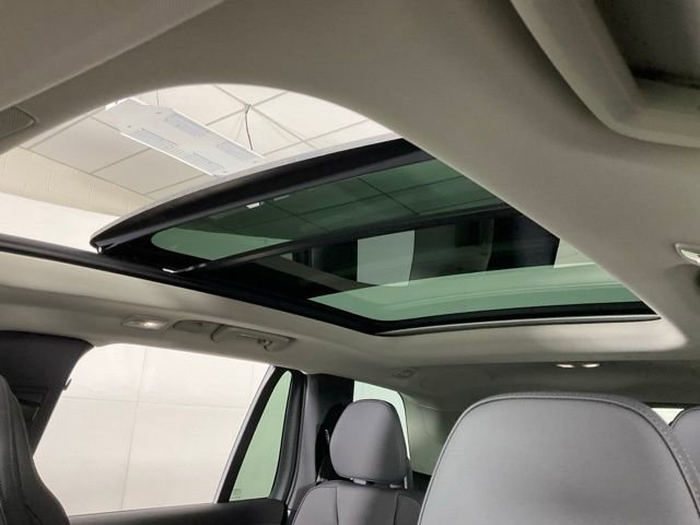 New 2026 Volvo XC90 B5 Plus image 24