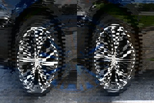 Used 2018 INFINITI Q60 3.0t Luxe image 12