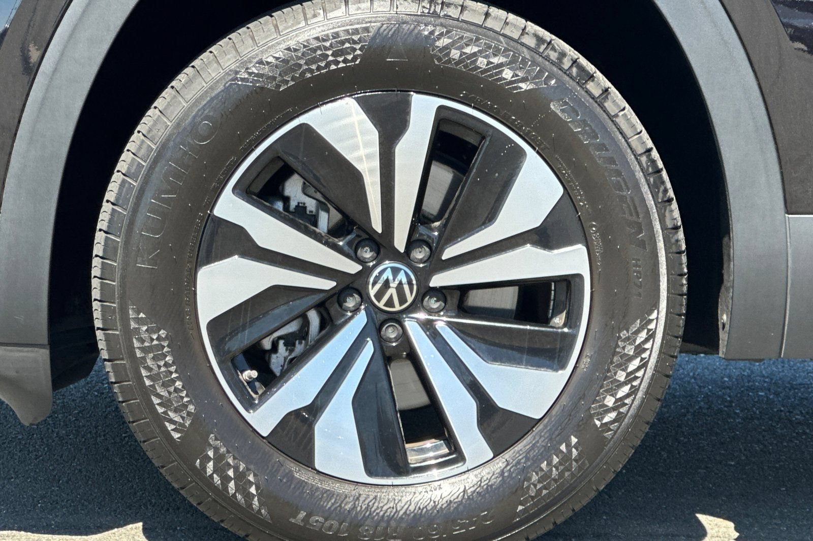 Used 2024 Volkswagen Atlas SE FWD image 27