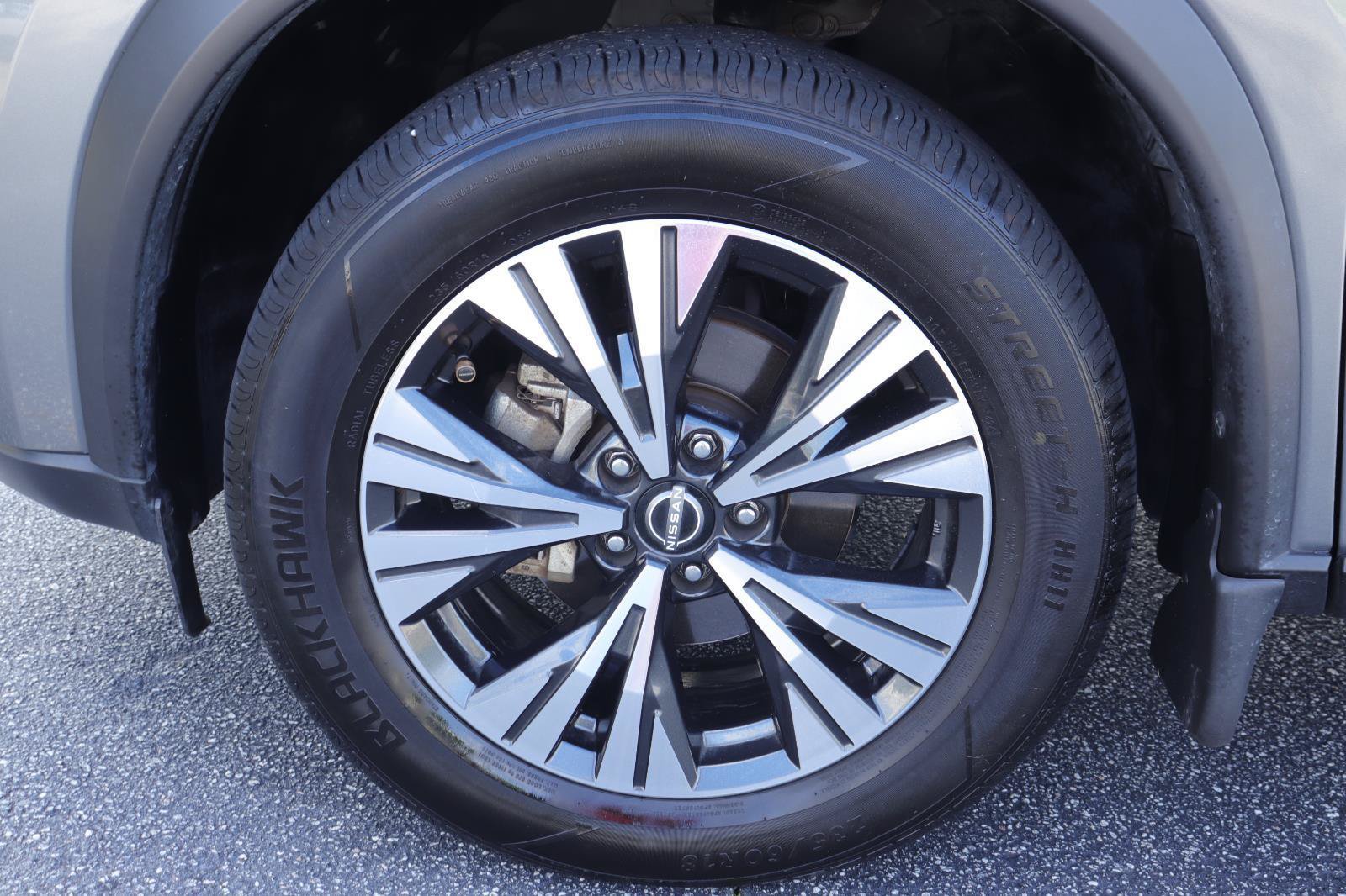 Used 2023 Nissan Rogue SV FWD image 35