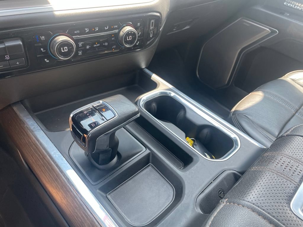 Used 2022 Chevrolet Silverado 1500 High Country w/ High Country Premium Package AWD/4WD image 18