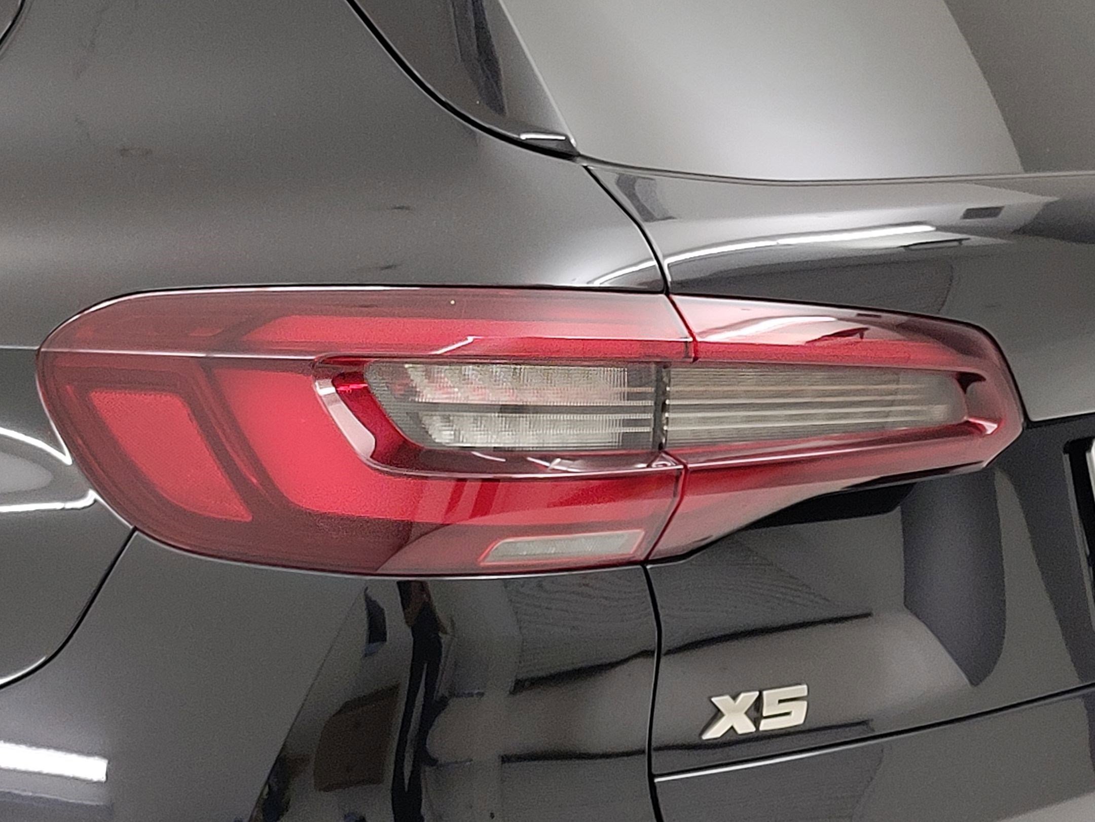 Certified 2023 BMW X5 M50i w/ Executive Package image 8