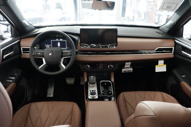 New 2026 Mitsubishi Outlander SEL AWD/4WD image 21