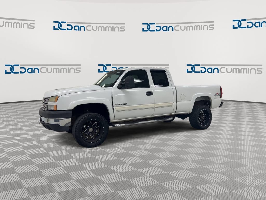 Used 2006 Chevrolet Silverado 2500 LT AWD/4WD image 4