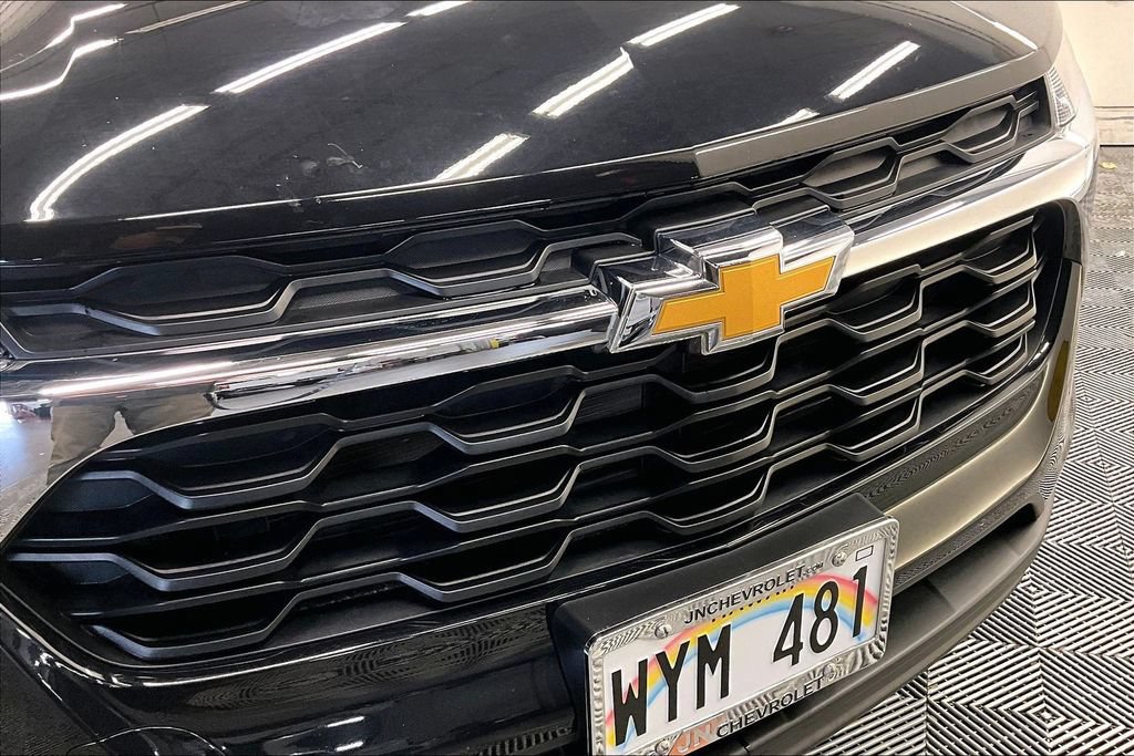 Used 2024 Chevrolet Trax LS FWD image 29