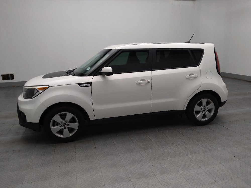 Used 2019 Kia Soul FWD image 2
