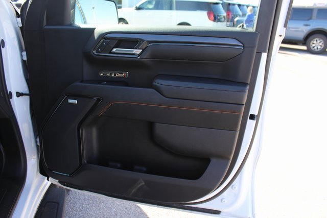 Used 2024 GMC Sierra 1500 AT4 w/ Technology Package image 5