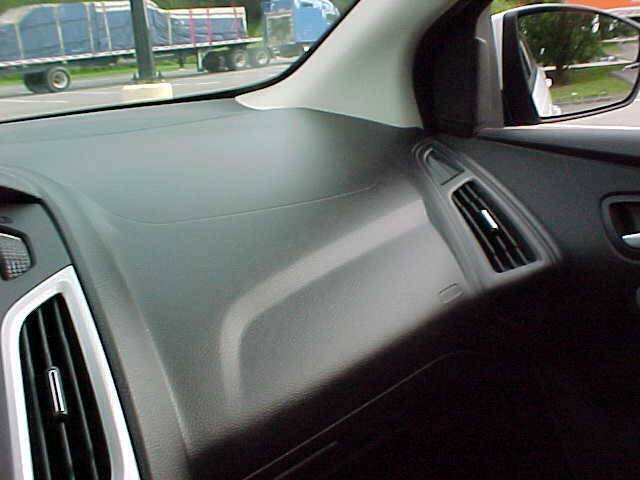 Used 2013 Ford Focus SE w/ Interior Protection Pkg FWD image 19