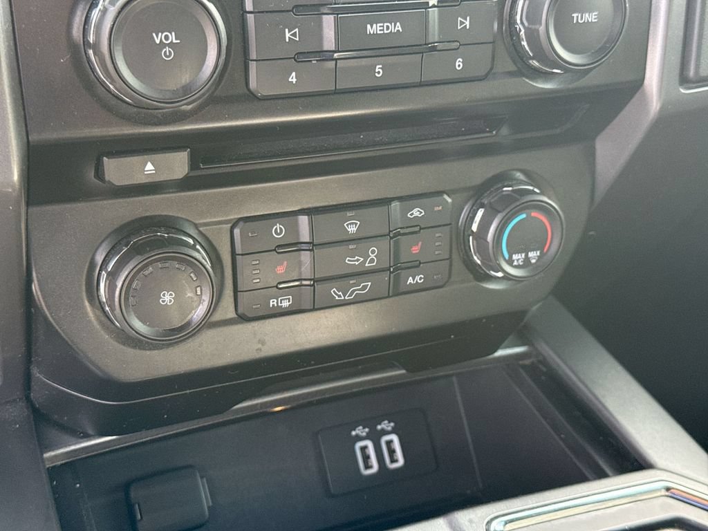 Used 2016 Ford F150 XLT w/ Equipment Group 302A Luxury AWD/4WD image 22