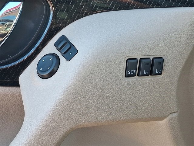 Used 2020 Nissan Rogue SL w/ Premium Package image 23