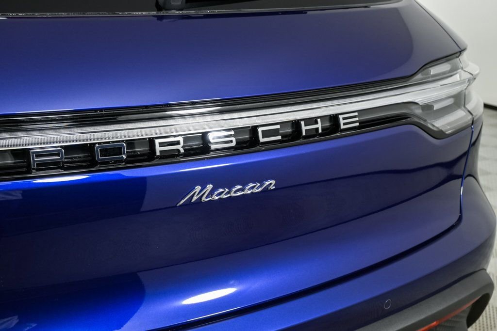 New 2026 Porsche Macan AWD/4WD image 37