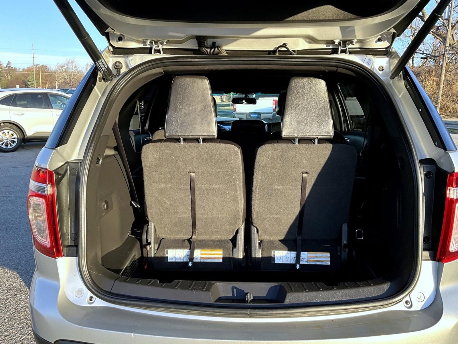 Used 2013 Ford Explorer XLT image 9