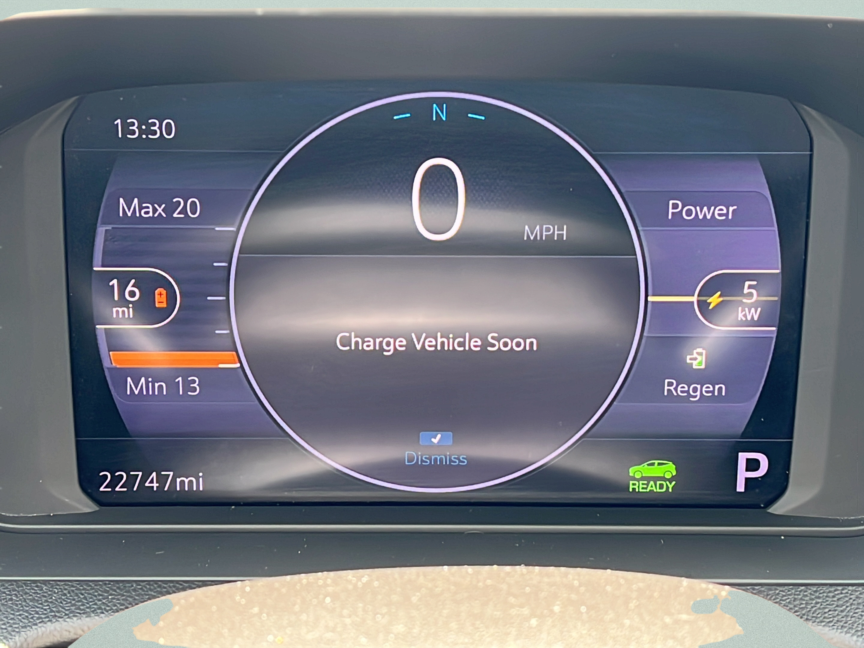 Used 2022 Chevrolet Bolt EUV LT w/ Convenience Package FWD image 21
