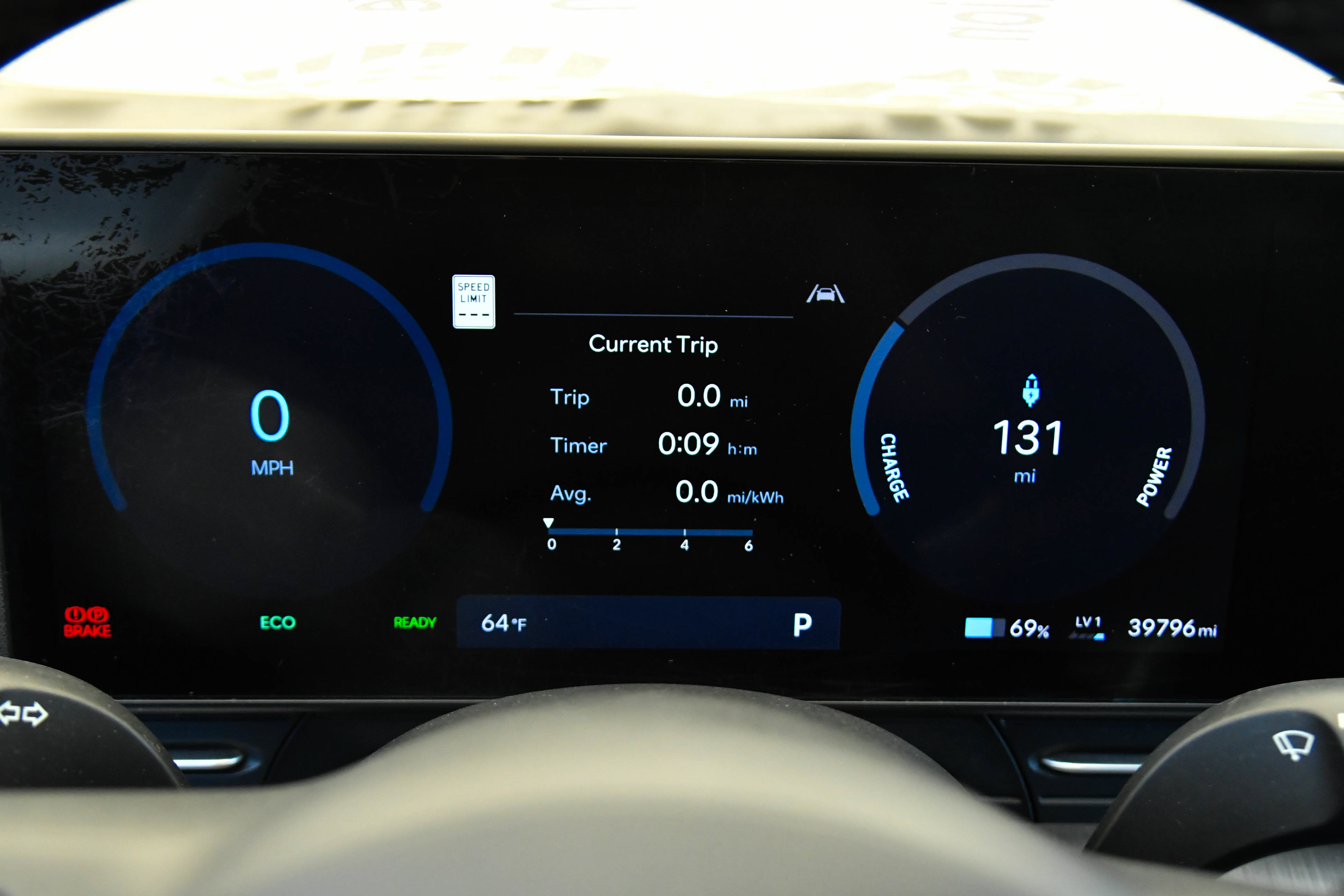 Used 2024 Hyundai Kona SEL FWD image 35