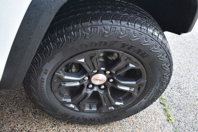 Used 2023 GMC Canyon Elevation w/ Convenience Package RWD image 15