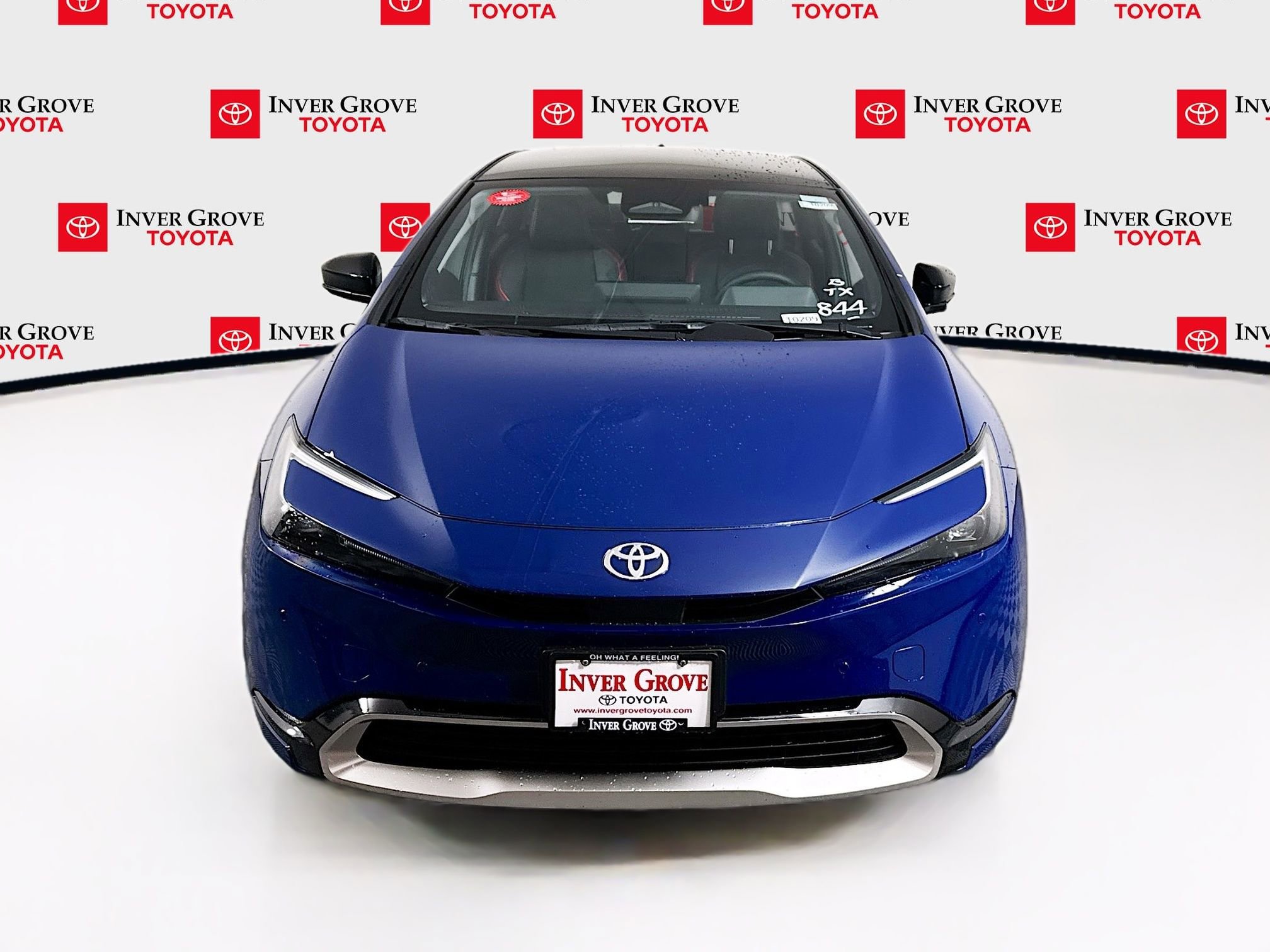 New 2026 Toyota Prius Plug-In Hybrid FWD image 2