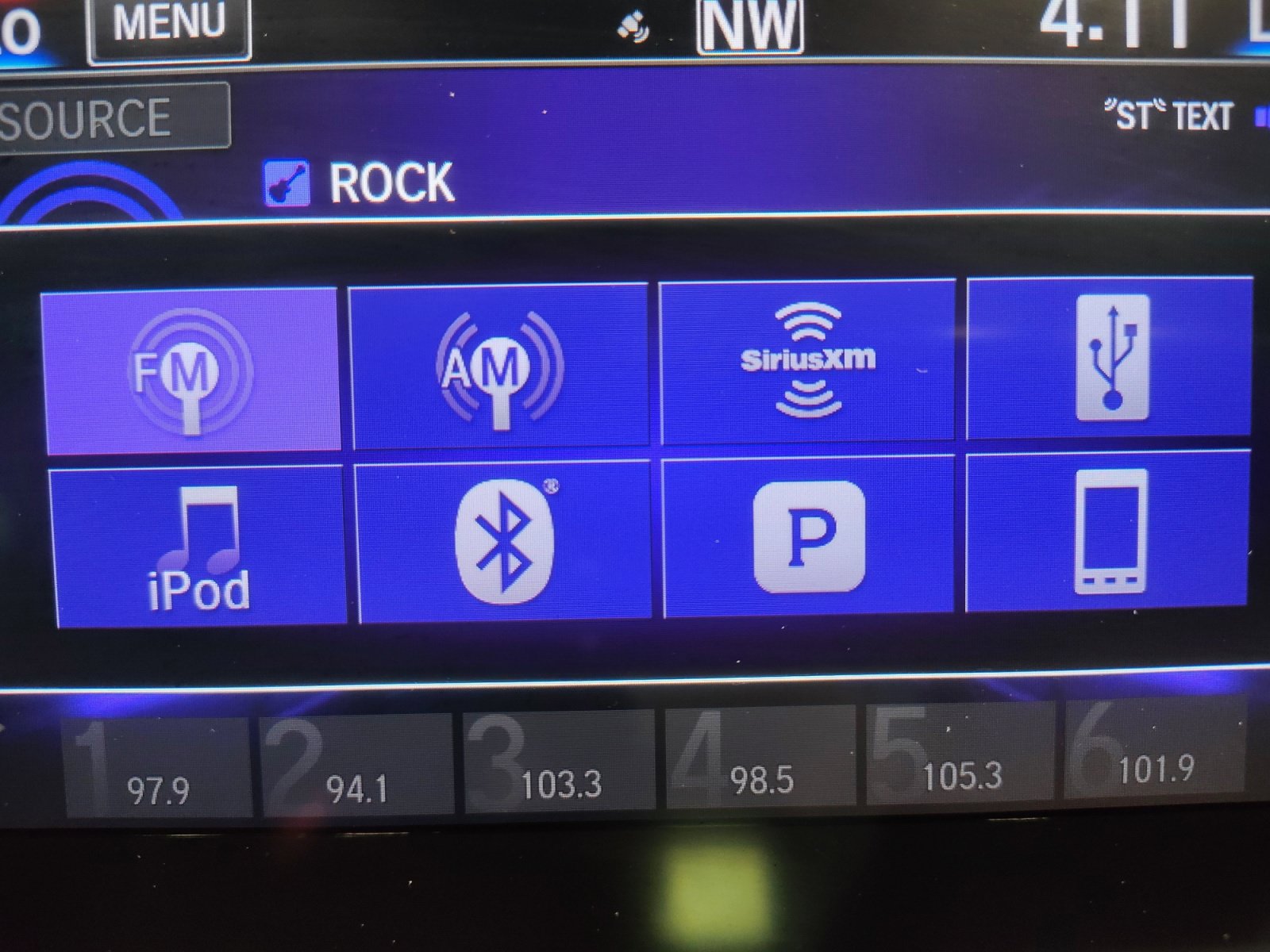Used 2018 Honda CR-V EX-L image 16