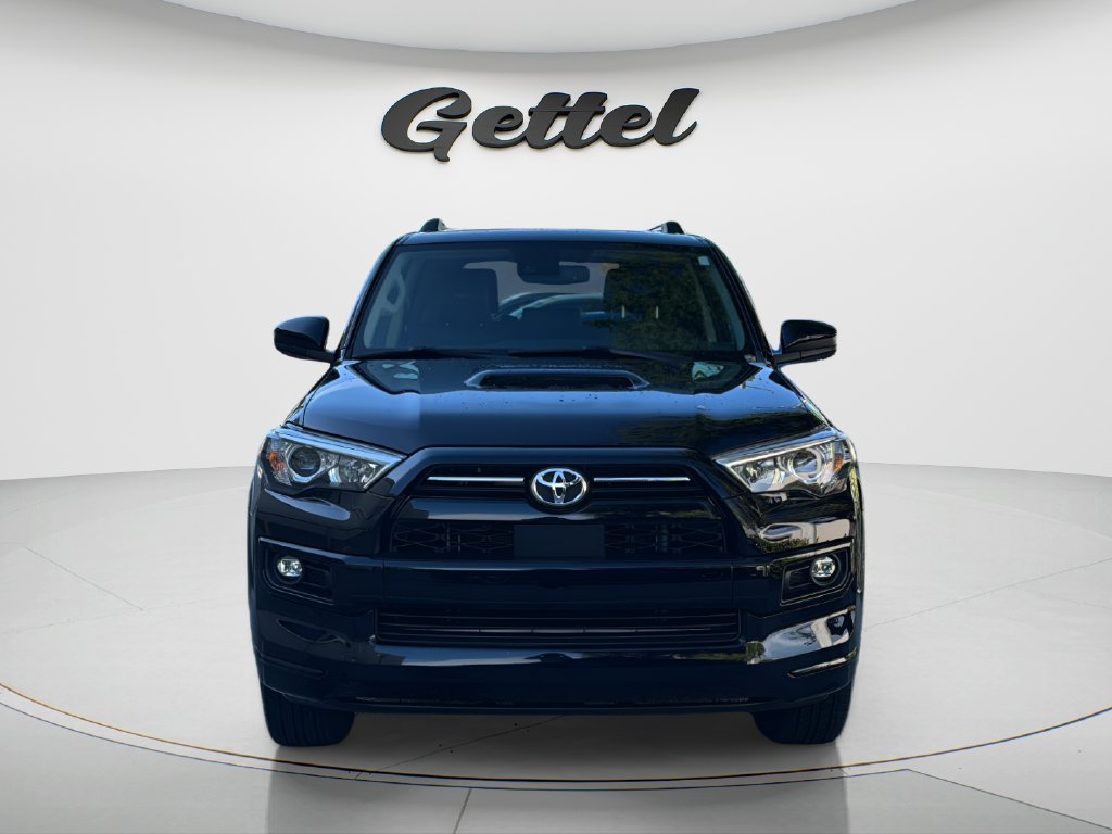 Used 2022 Toyota 4Runner TRD Sport AWD/4WD image 2