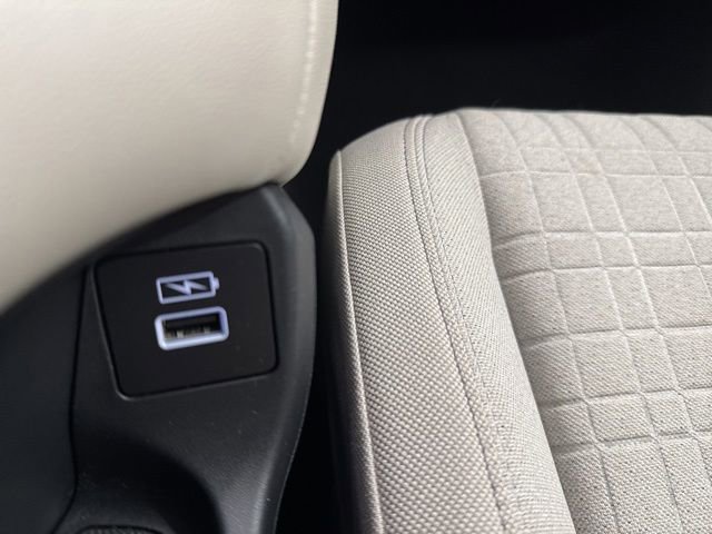 Certified 2023 Honda HR-V LX image 38